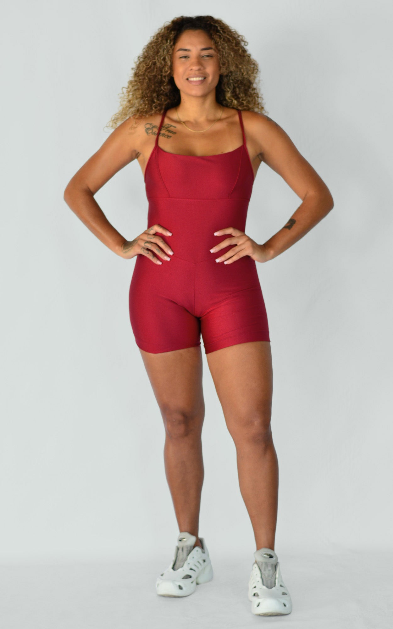 Macacão Curto Strappy Scarlet